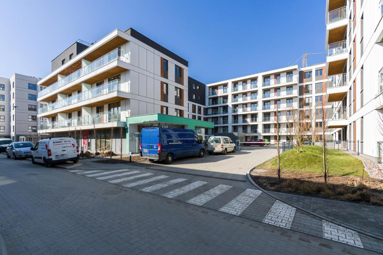 Premium Apartments Poznan Airport By Noclegi Renters المظهر الخارجي الصورة
