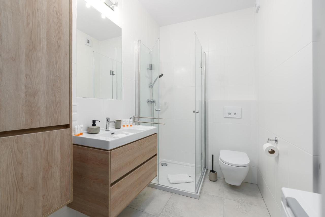 Premium Apartments Poznan Airport By Noclegi Renters المظهر الخارجي الصورة