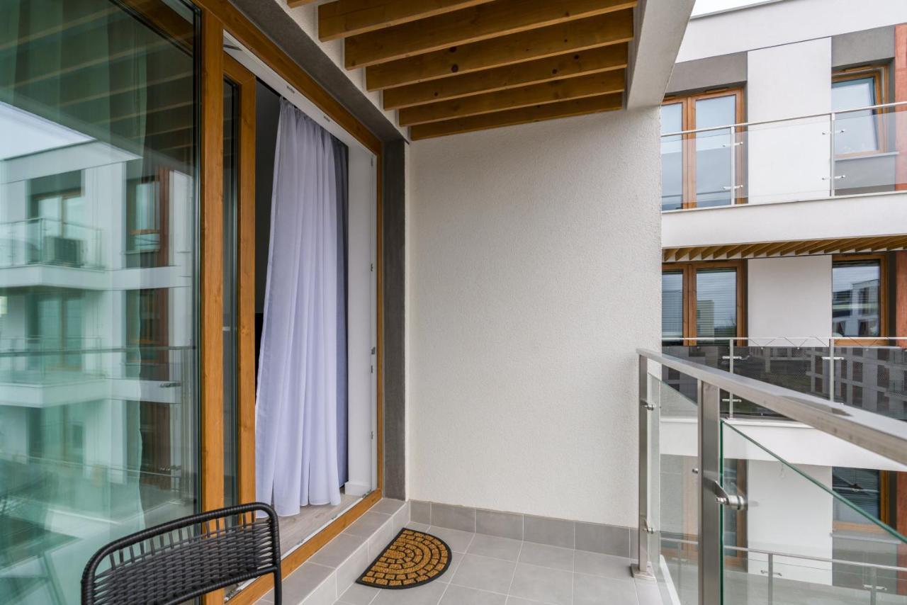 Premium Apartments Poznan Airport By Noclegi Renters المظهر الخارجي الصورة