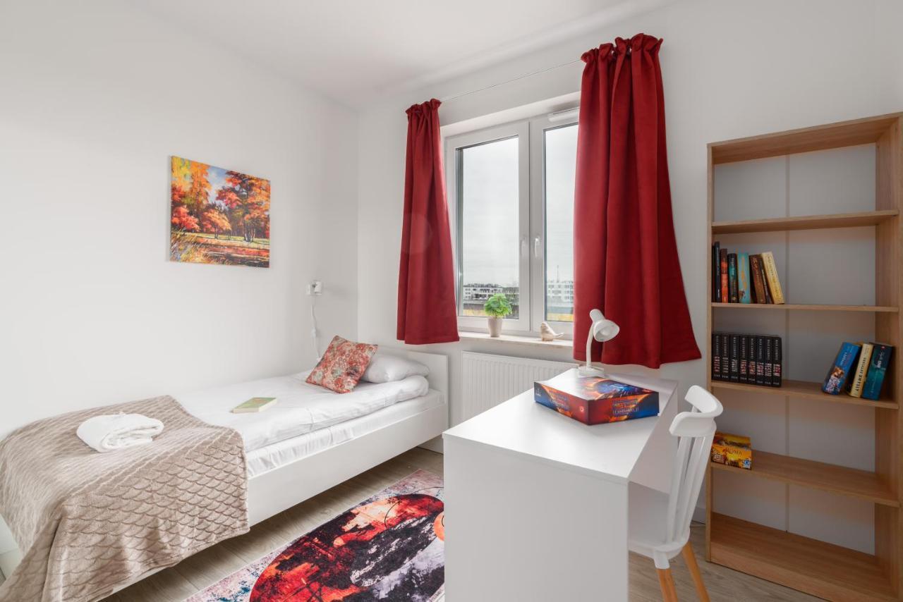Premium Apartments Poznan Airport By Noclegi Renters المظهر الخارجي الصورة